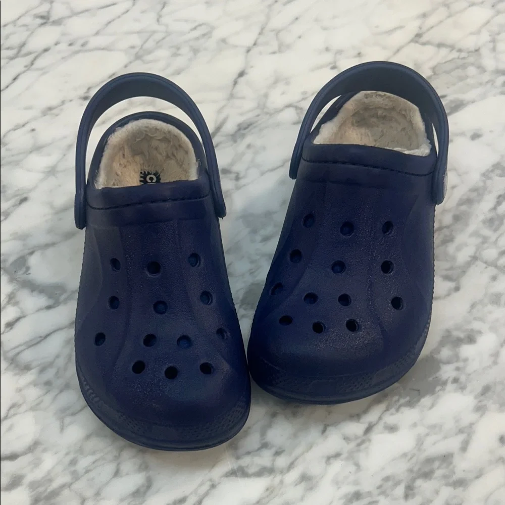 CROCS Kids Dark Blue Insulated Shoes